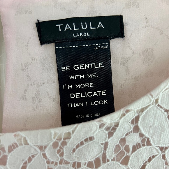 Aritzia Talula Cream Blouse, sz Large - Picture 3 of 4